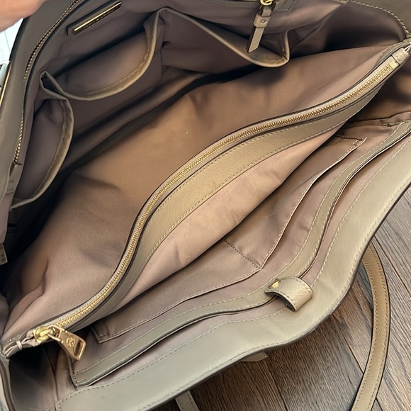 Tory Burch Tote - Picture 8 of 8